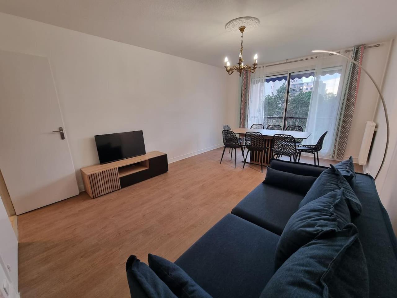 Grand Appartement 3 Chambres Disney - Paris - 82M2 Neuilly-sur-Marne Buitenkant foto