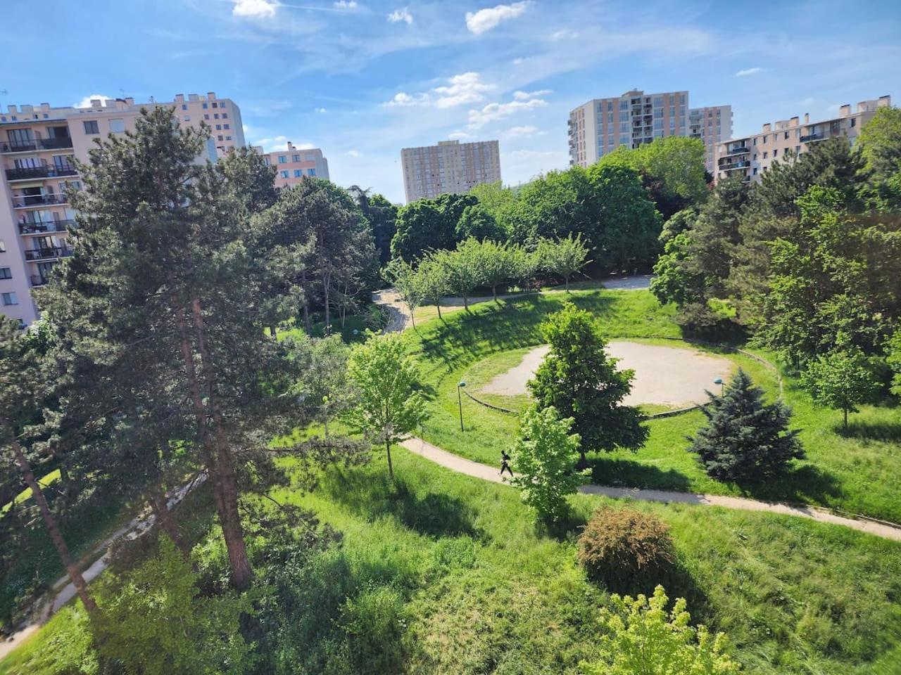 Grand Appartement 3 Chambres Disney - Paris - 82M2 Neuilly-sur-Marne Buitenkant foto